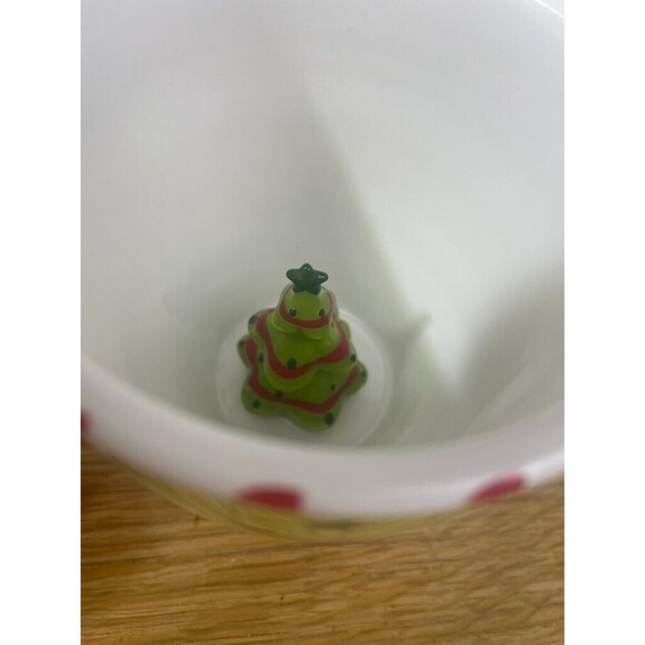 World Market 3D Surprise Tree Inside Checked Snowflake Christmas Holiday Mug - Picture 3 of 11